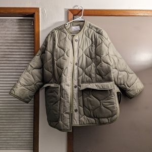 Oak and Fort Quilted Coat in Medium